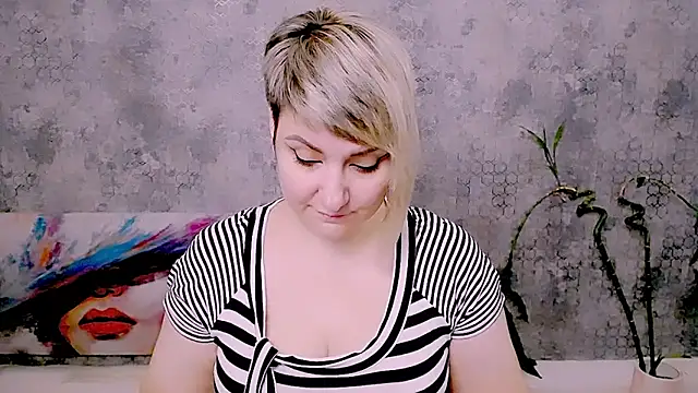 Djullia online show from 06-08-26, 06:14