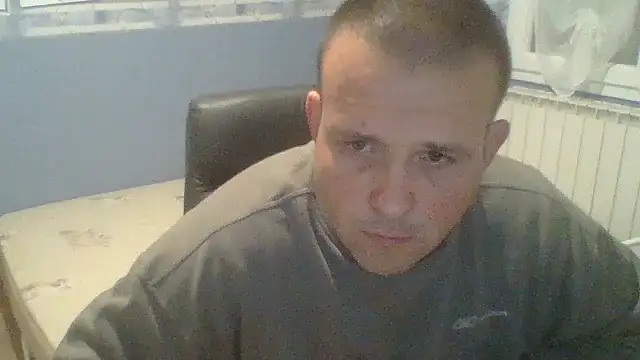 manubm03 online show from 10-24-25, 06:26