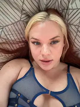 Snapshot of AnjaAmelia chatting on 06-07-26, 06:55 AnjaAmelia online show from 06-07-26, 06:55