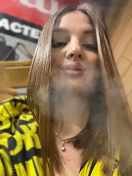 KrisMagnoly online show from 04-25-26, 02:25