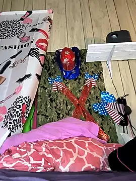 davisdesiresxh online show from 02-25-25, 04:21