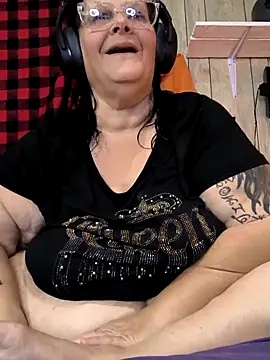 davisdesiresxh online show from 10-03-25, 02:14