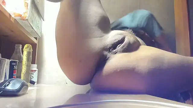 Snapshot of FrumCake chatting on 01-19-25, 02:57 FrumCake online show from 01-19-25, 02:57