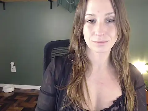 Snapshot of callmedemme chatting on 05-14-26, 06:26 callmedemme online show from 05-14-26, 06:26