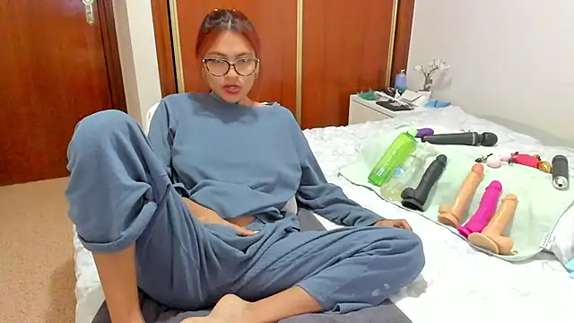 Honney sugar19 online show from 04-11-26, 10:52