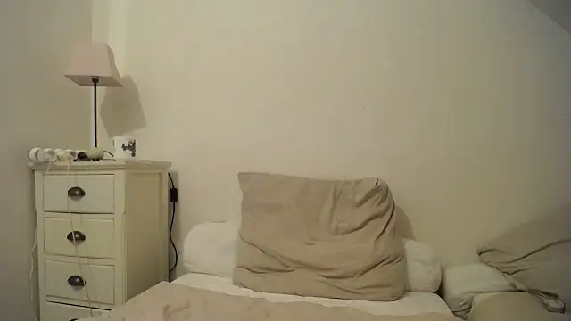 desirmiss1 online show from 02-12-25, 04:22