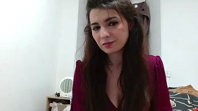 desirmiss1 online show from 12-17-25, 07:58