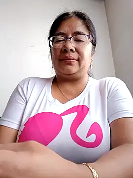 Snapshot of __valentina18 chatting on 12-12-24, 04:21   valentina18 online show from 12-12-24, 04:21