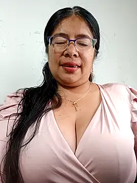 Snapshot of __valentina18 chatting on 02-23-25, 01:21   valentina18 online show from 02-23-25, 01:21