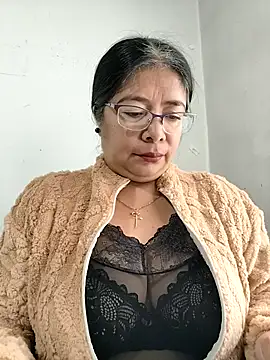   valentina18 online show from 12-17-25, 01:17