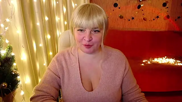 Snapshot of -MeowMeow chatting on 12-27-24, 07:57 -MeowMeow online show from 12-27-24, 07:57