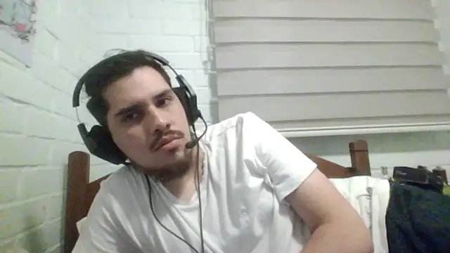 hung weeb online show from 12-09-24, 01:18