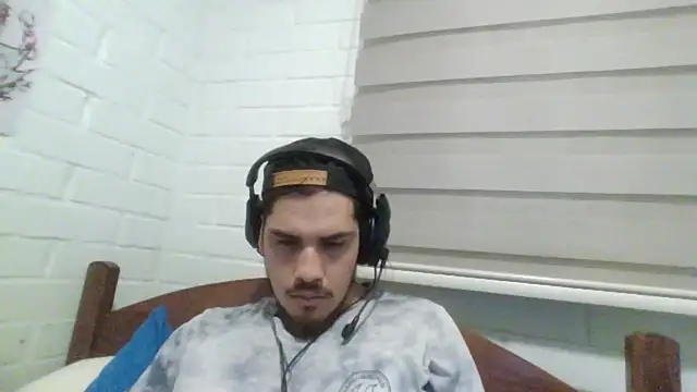 hung weeb online show from 12-10-24, 12:28