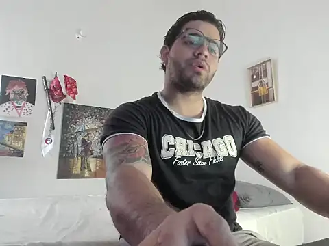 Snapshot of _Coddygold_ chatting on 12-31-24, 12:25  Coddygold  online show from 12-31-24, 12:25