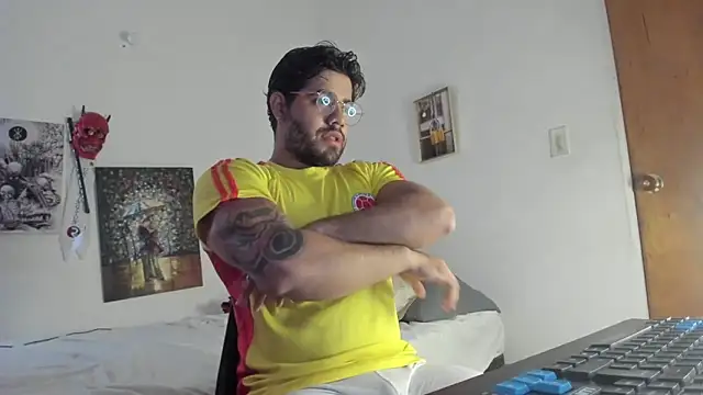 Snapshot of _Coddygold_ chatting on 01-09-25, 12:19  Coddygold  online show from 01-09-25, 12:19