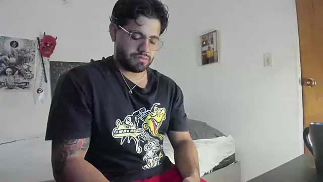 Snapshot of _Coddygold_ chatting on 01-10-25, 12:36  Coddygold  online show from 01-10-25, 12:36