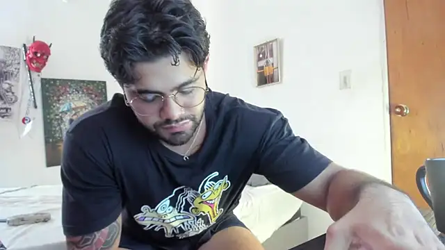 Snapshot of _Coddygold_ chatting on 01-10-25, 03:48  Coddygold  online show from 01-10-25, 03:48