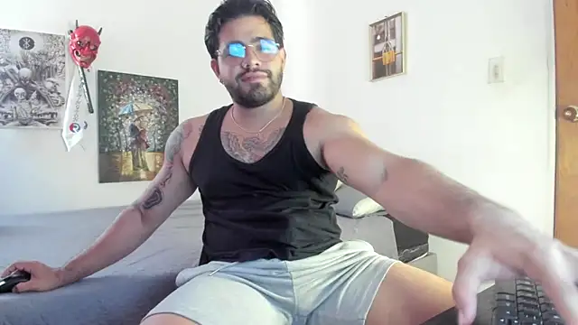 Snapshot of _Coddygold_ chatting on 01-11-25, 02:47  Coddygold  online show from 01-11-25, 02:47