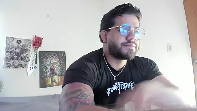 Snapshot of _Coddygold_ chatting on 01-12-25, 12:23  Coddygold  online show from 01-12-25, 12:23