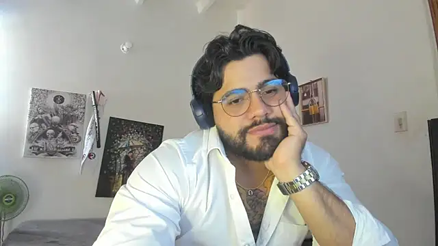 Snapshot of _Coddygold_ chatting on 02-01-25, 02:45  Coddygold  online show from 02-01-25, 02:45