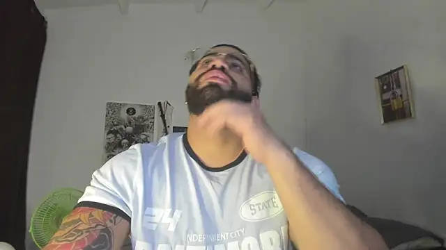 Snapshot of _Coddygold_ chatting on 02-06-25, 11:26  Coddygold  online show from 02-06-25, 11:26