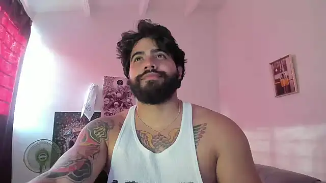 Snapshot of _Coddygold_ chatting on 03-09-25, 09:36  Coddygold  online show from 03-09-25, 09:36