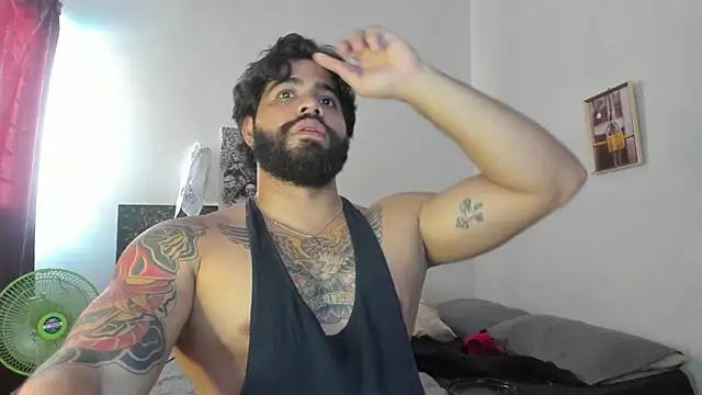 Snapshot of _Coddygold_ chatting on 03-10-25, 02:26  Coddygold  online show from 03-10-25, 02:26