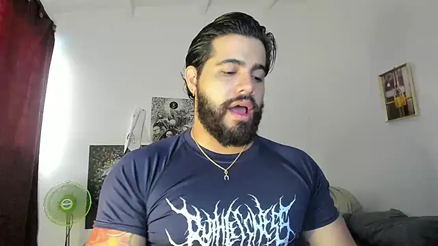 Snapshot of _Coddygold_ chatting on 03-11-25, 11:44  Coddygold  online show from 03-11-25, 11:44