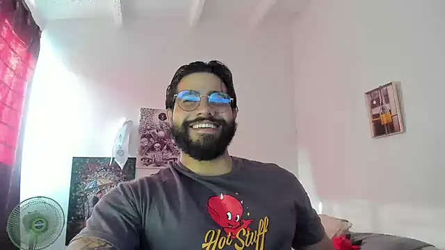 Snapshot of _Coddygold_ chatting on 03-12-25, 09:24  Coddygold  online show from 03-12-25, 09:24