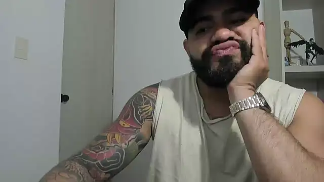 Snapshot of _Coddygold_ chatting on 09-23-25, 11:35  Coddygold  online show from 09-23-25, 11:35