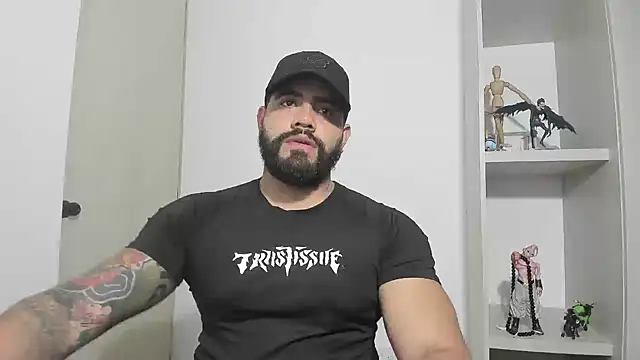 Snapshot of _Coddygold_ chatting on 09-24-25, 11:30  Coddygold  online show from 09-24-25, 11:30