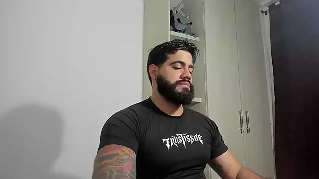 Snapshot of _Coddygold_ chatting on 10-14-25, 11:11  Coddygold  online show from 10-14-25, 11:11