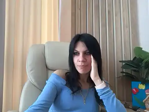 Snapshot of InjaAtHome chatting on 05-14-26, 05:25 InjaAtHome online show from 05-14-26, 05:25