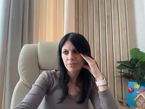 Snapshot of InjaAtHome chatting on 05-27-26, 11:51 InjaAtHome online show from 05-27-26, 11:51