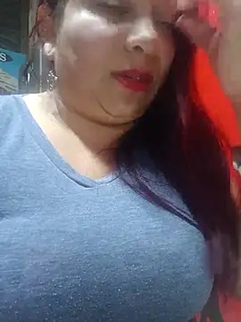 Snapshot of Alyona21 chatting on 06-30-26, 11:39 Alyona21 online show from 06-30-26, 11:39