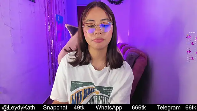 Snapshot of Nasha_abby chatting on 12-29-24, 01:56 Nasha abby online show from 12-29-24, 01:56