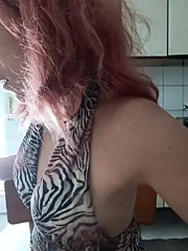 Snapshot of Annarella_Pika chatting on 06-29-26, 01:22 Annarella Pika online show from 06-29-26, 01:22