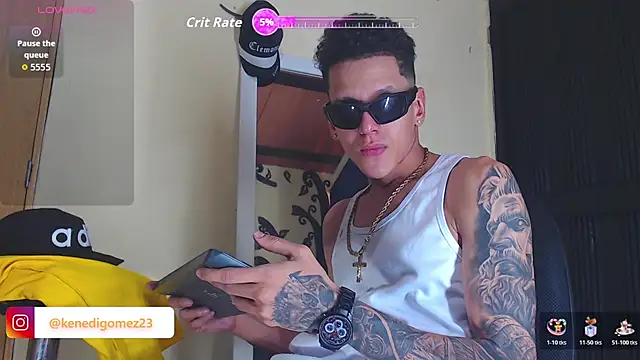 GaboReyes online show from 11-30-25, 03:27