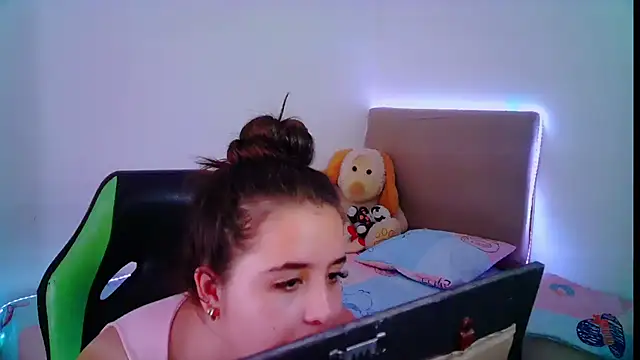  alicia z online show from 02-01-25, 05:26