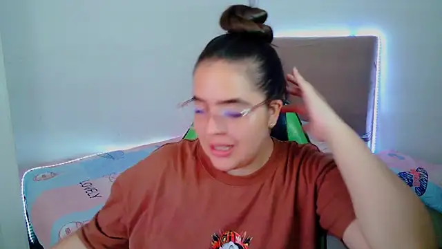  alicia z online show from 02-07-25, 07:49