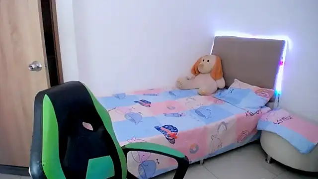  alicia z online show from 02-25-25, 11:44