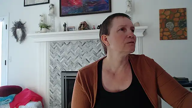 AuroraWillows online show from 04-18-26, 07:58