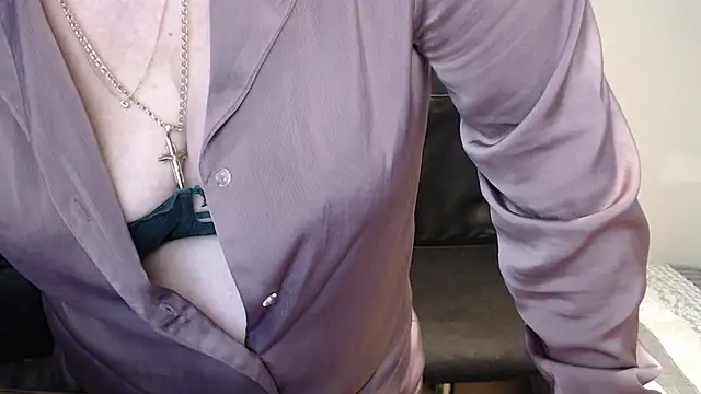 JoannaAndNeighbour online show from 03-09-25, 04:11