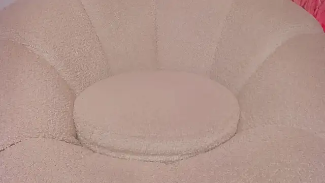 whiite snow online show from 12-12-24, 02:00