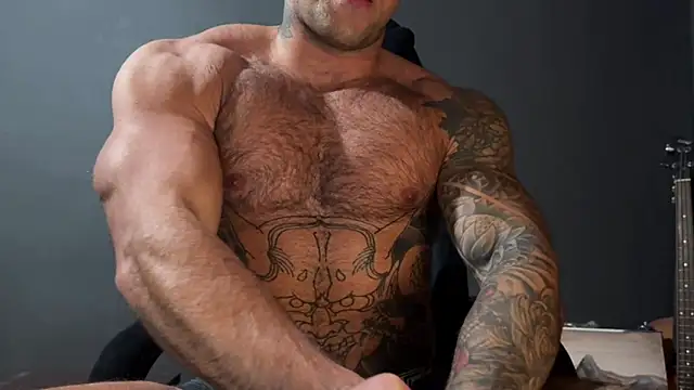 Snapshot of Mr_YourGod chatting on 09-14-25, 12:26 Mr YourGod online show from 09-14-25, 12:26