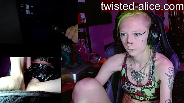 alicewonder09 online show from 05-03-26, 03:01