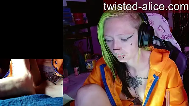 alicewonder09 online show from 05-25-26, 03:12