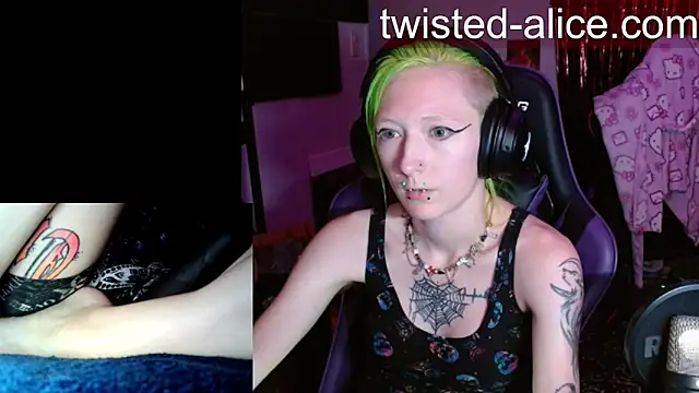 alicewonder09 online show from 06-26-26, 03:11