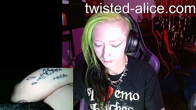 alicewonder09 online show from 07-27-26, 03:13