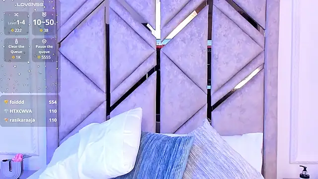 Sara Boom online show from 03-19-25, 10:20